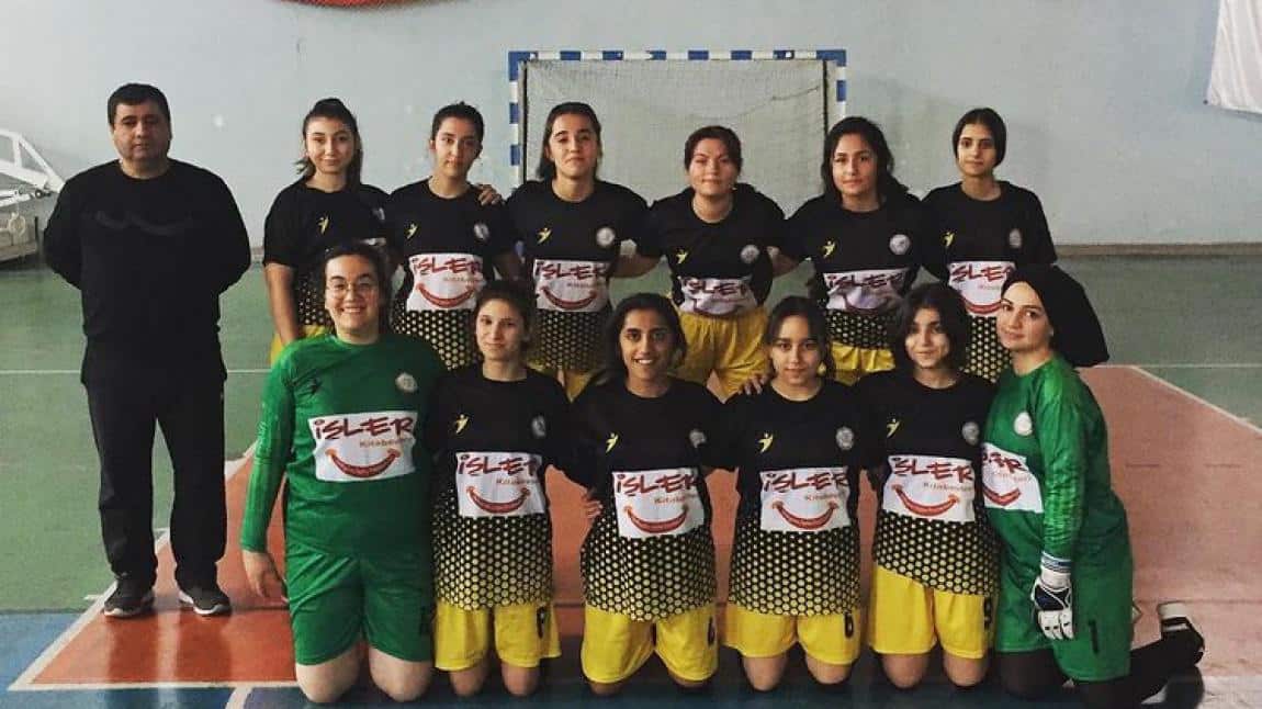 Kız Futsal Takımımız Galibiyetle Başladı