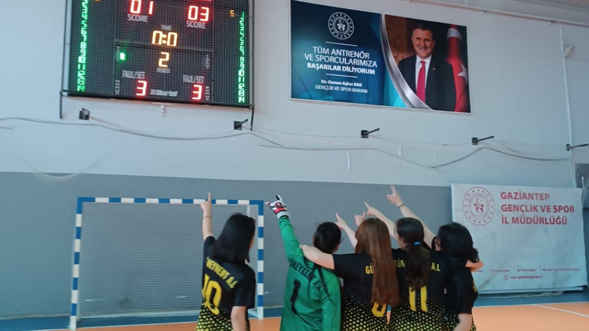 Futsal Takımımız YARI FİNALDE!